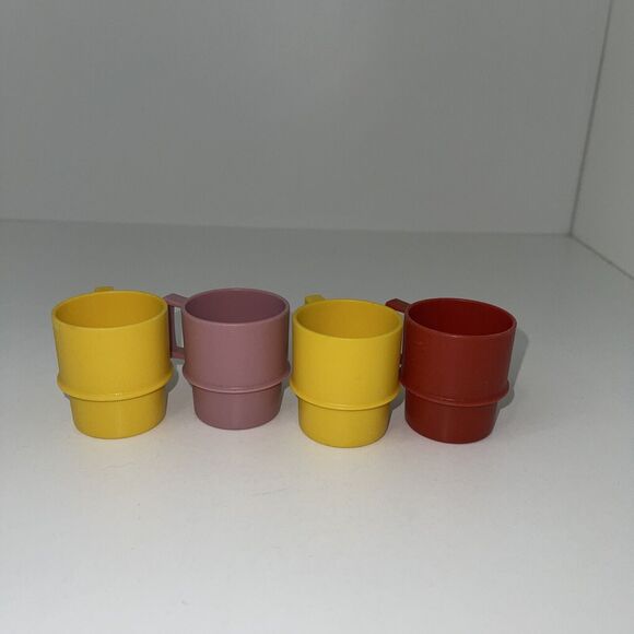 Lot of Vintage Tupperware Toys ~ Plates, Mugs, Cups, Bowls 1400 1502 1401 1503 - Picture 14 of 14